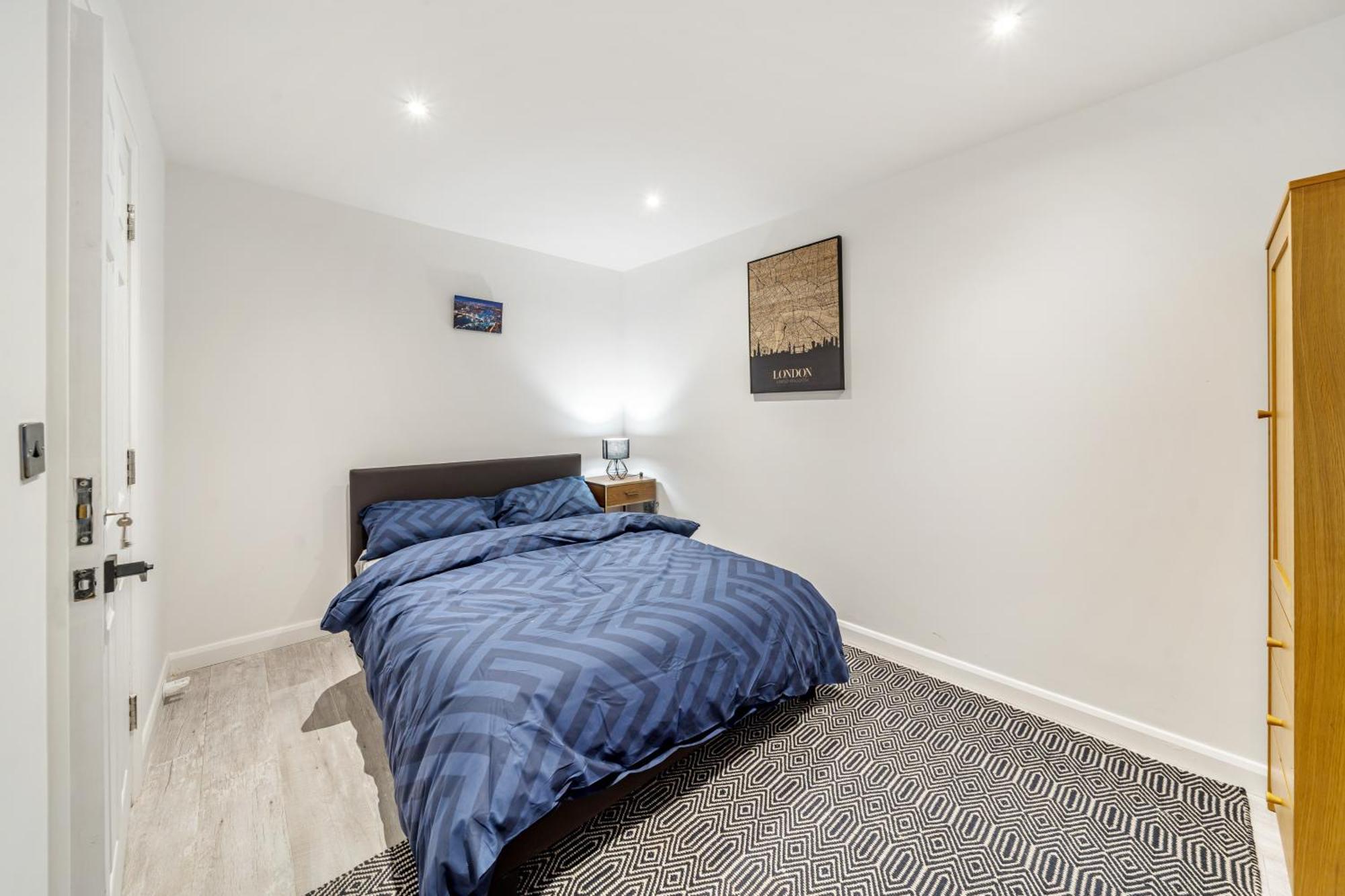 Two Bed Home In The Heart Of Egham Exterior photo